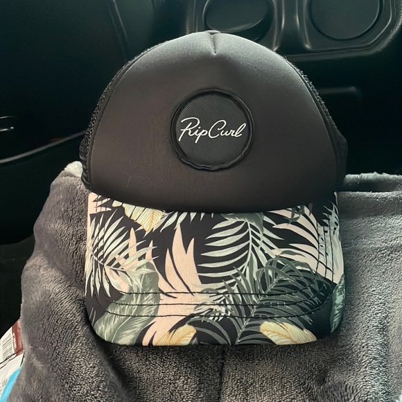 Rip curl black and floral hat mesh back coastal cowgirl - Picture 1 of 4